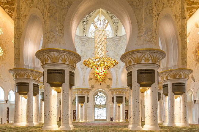 Abu Dhabi Mosque with Qasr Watn and Lunch at Emirates Palace - The Guides, and Why It Changes the Feel of the Day