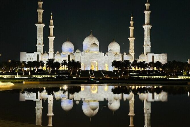 Abu Dhabi Private City Tour From Dubai - Marina Mall to Corniche Beach: shopping, then a breather by the water