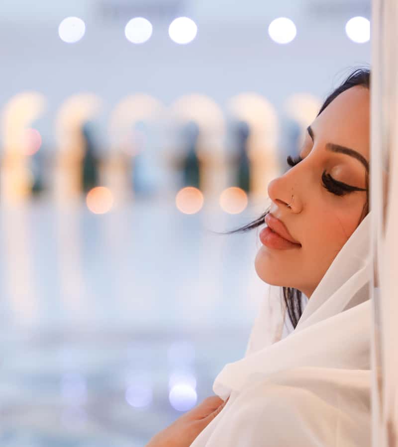Abu Dhabi: Professional Photoshoot at Sheikh Zayed Mosque - Where You Meet and How the Timing Fits