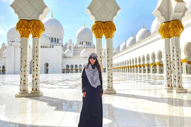 Abu Dhabi's Layover: The Ultimate Adventure of Capital's Delights - Sheikh Zayed Grand Mosque, marble, chandeliers, and quiet time