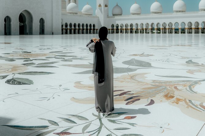 Abu Dhabi Sheikh Zayed Grand Mosque Private Tour - Value check: is $200 per group a good deal?