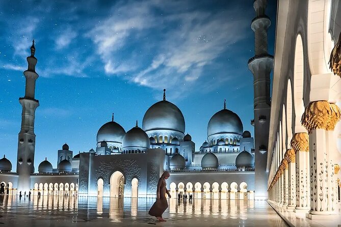Abu Dhabi - Sheikh Zayed Grand Mosque Tour In A Private Vehicle - Why Sheikh Zayed Grand Mosque is the main event