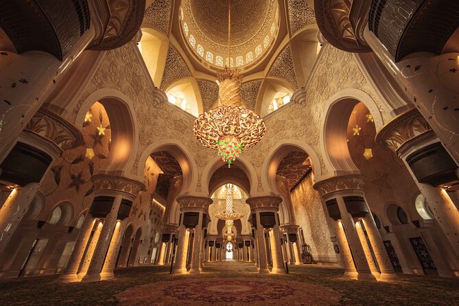 Abu Dhabi - Sheikh Zayed Grand Mosque Tour In A Private Vehicle - Price and value for a private group (up to 6)