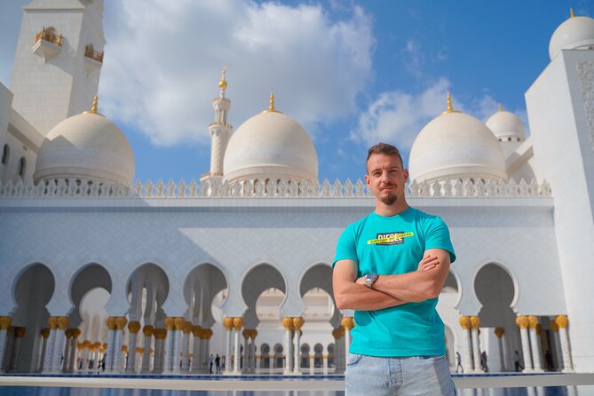 Abu Dhabi Sheikh Zayed Mosque Half-Day Guided Tour from Dubai - The real itinerary moment: arriving at the Sheikh Zayed Grand Mosque