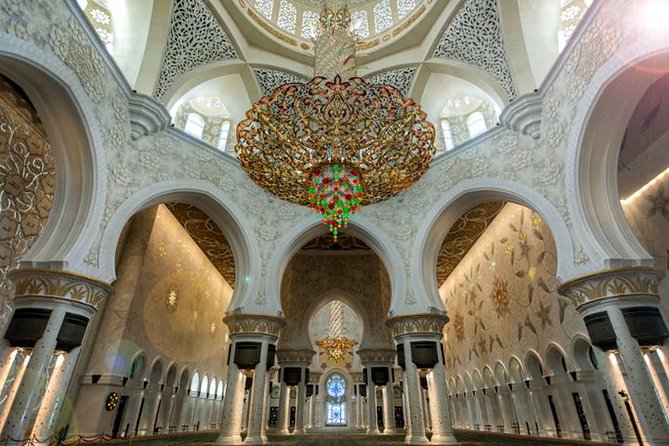 Abu Dhabi Sheikh Zayed Mosque tour Ferrari world outside visit - Key things to know before you go