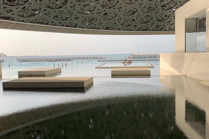 Abu Dhabi Sheikh zayed Mosque with Lunch, Louvre & Qasr Al Watan Palace - Your guide and driver: what the reviews really signal