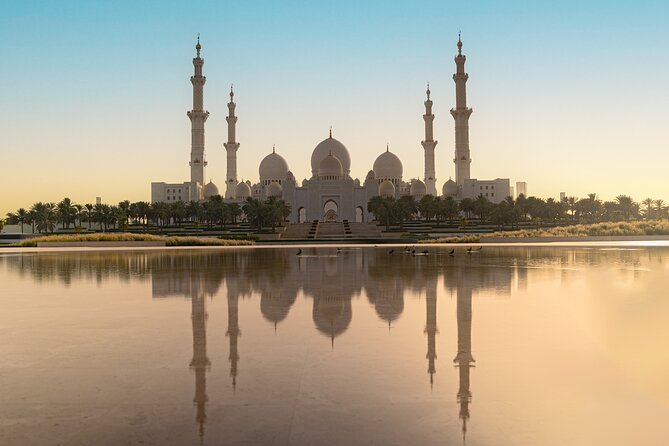 Abu Dhabi Sightseeing Tour: Sheikh Zayed Mosque, Heritage Village & Dates Market - Drive-by views of Sheikh’s palace and the Presidential Palace from outside