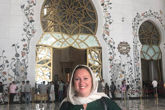 Abu Dhabi Sightseeing with Sheikh Zayed Grand Mosque & Louvre Abu Dhabi Private - Emirates Palace Photo Stop: A Taste of Luxury Without the Time Cost