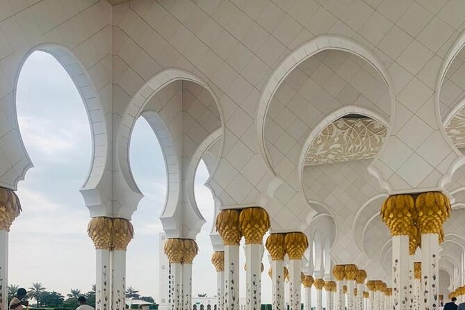Abu Dhabi Tour Grand Mosque Emirates Palace Heritage Village - Louvre Abu Dhabi photo stop: see the dome with the right expectations