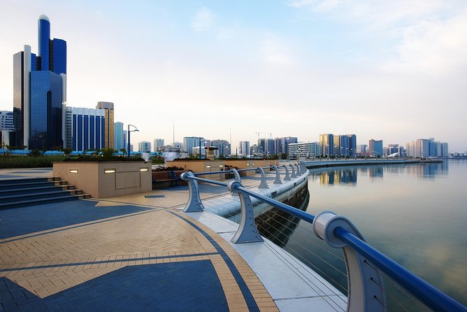 Abu Dhabi Tour with Grand Mosque and BAPS Temple - Sheikh Zayed Grand Mosque Center: how to make your visit count