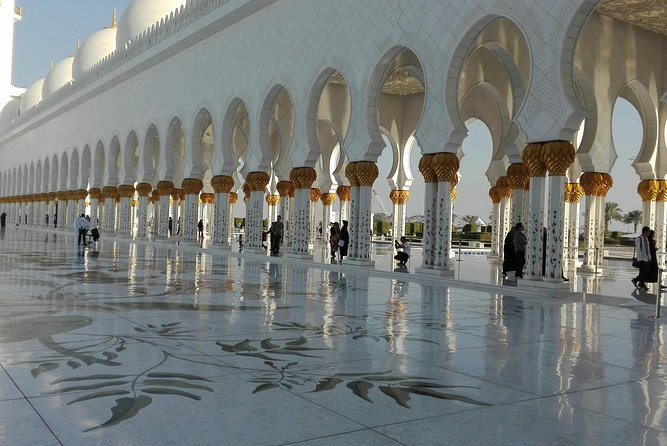 Abu Dhabi Tour with Sheikh Zayed Grand Mosque from Dubai - First stop: Entering Sheikh Zayed Grand Mosque Center