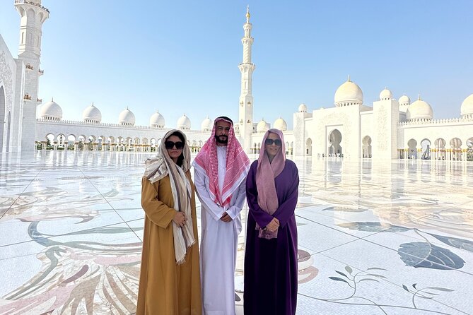 Abu Dhabi Tour with Sheikh Zayed Grand Mosque Visit - The Guides Are a Big Part of the Value