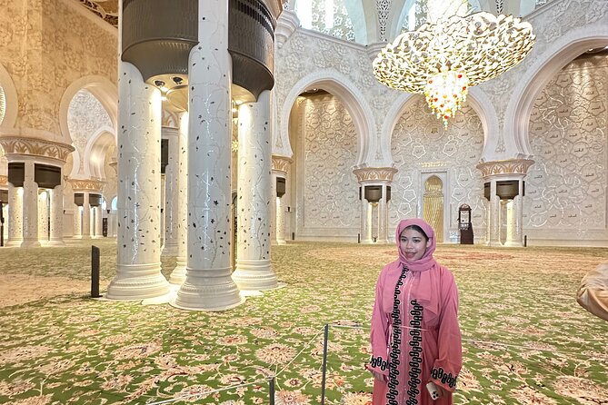 Abu Dhabi Tour with Sheikh Zayed Grand Mosque Visit - Emirates Palace Marina, Where Luxury Shows Up in Details