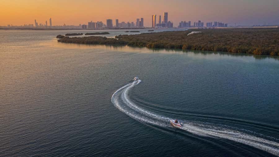 Abu Dhabi: Yas Island Self-Driving Guided Speedboat Tour - Heritage Island: nostalgia, traditional architecture, and animal sightings