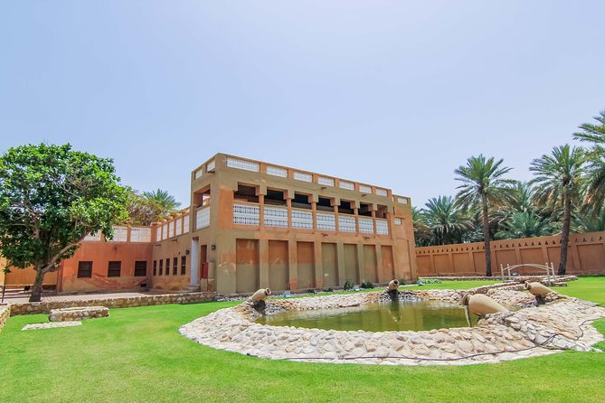 Al Ain City Sightseeing tour with Lunch from Dubai - Sheikh Zayed Palace Museum: Royal Home, Plain Understanding