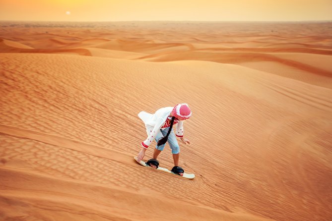 Amazing Abu Dhabi Evening Safari - Shisha included: try it, but keep it light