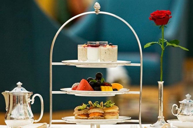 At the Top Burj Khalifa & Afternoon tea at Burj Al Arab - Burj Khalifa meets Burj Al Arab, and it actually works