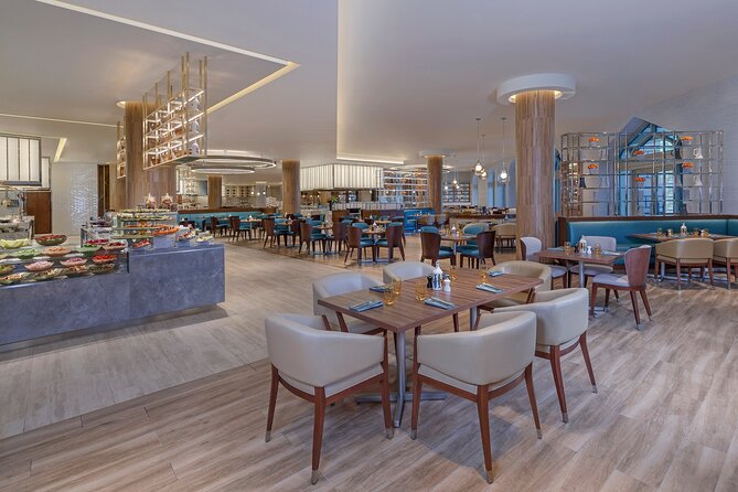 Atlantis the Palm Buffet with Balloon Dubai or Monorail Day Pass - Food Allergies, Seating Flow, and How to Avoid Frustration