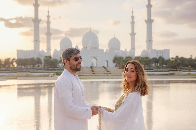 BAPS Hindu Temple And Sheikh Zayed Mosque Tour - Getting to Abu Dhabi smoothly: early start, comfort, and group size