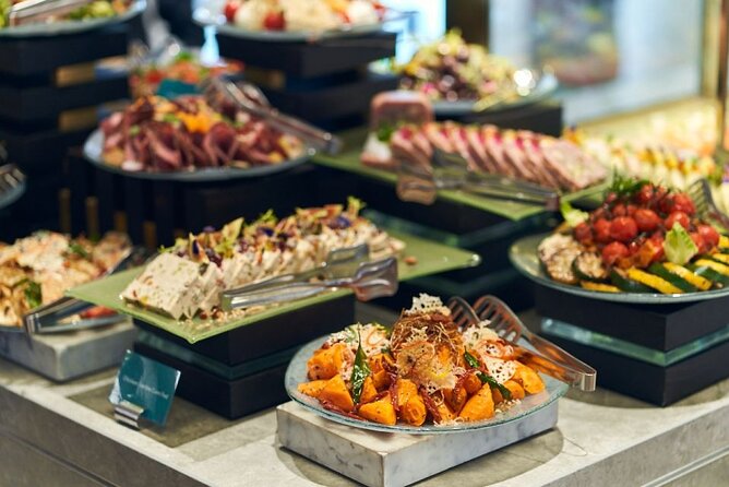 Buffet Dinner at Saffron in Atlantis the Palm Dubai - Chefs Table: how the live cooking works around your table
