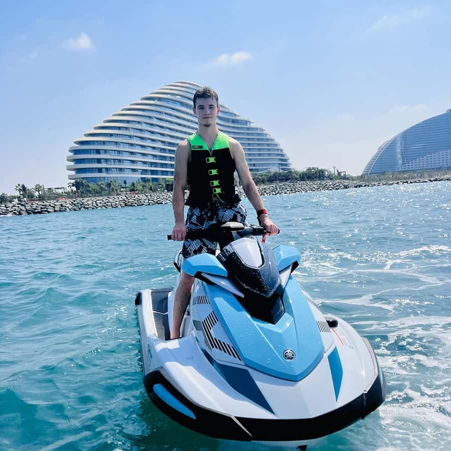 Burj Al Arab View: Thrilling 30-Minute Jet Ski Tour in Dubai - Choosing the Jet Ski Model: Your Ride Can Feel Different