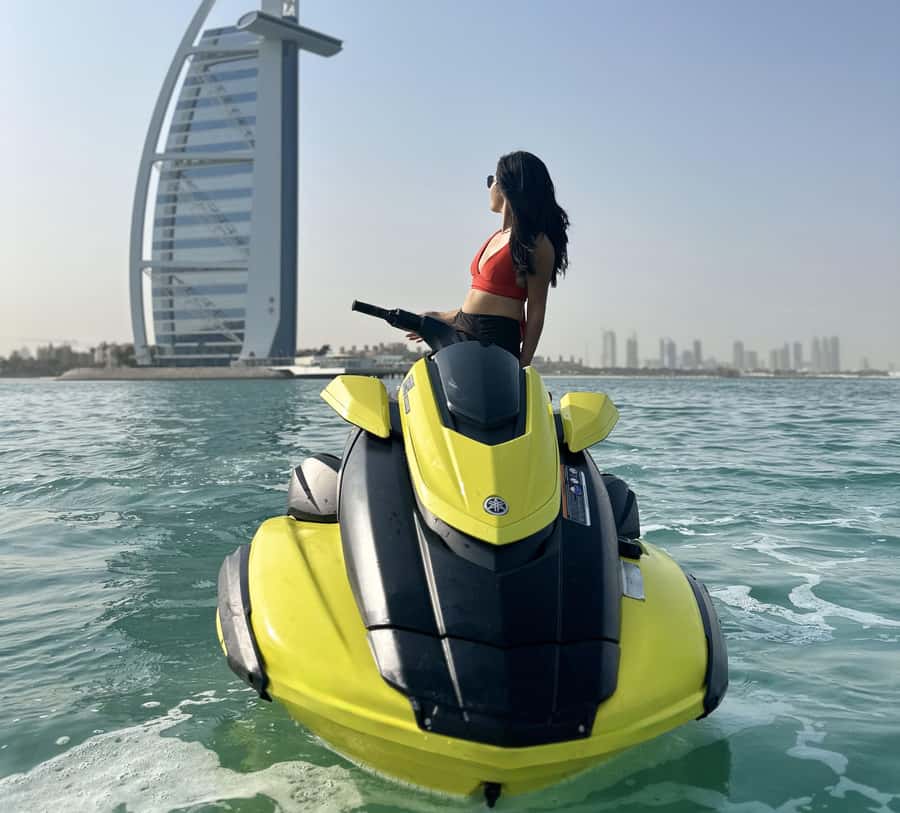 Burj Al Arab View: Thrilling 30-Minute Jet Ski Tour in Dubai - Included Gear and Comfort Extras That Make the Day Easier