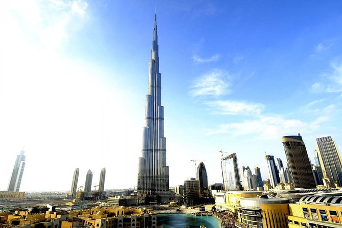 Burj Khalifa and Musical Fountains - Going up Burj Khalifa: the 30-second lift to 124