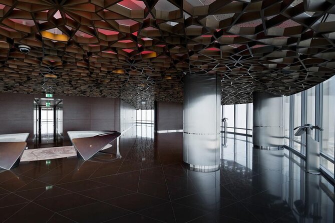 Burj Khalifa - At the Top Sky Ticket (Level 124, 125 & 148) - Your time slot: peak vs non-peak and how to plan