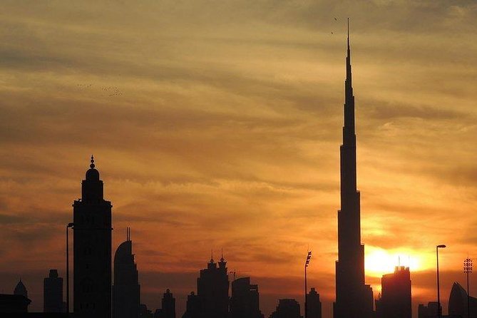 Burj Khalifa, Dubai Aquarium & UWZ with Penguin Cove Tickets - Timing Tips: Choosing Your Best Slots for Views and Comfort
