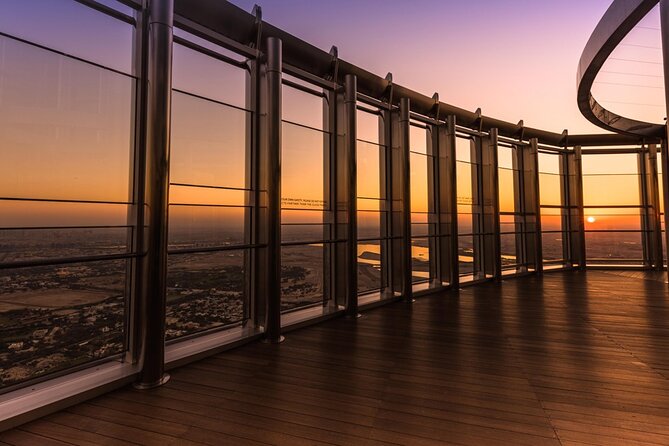 Burj Khalifa Observation Deck Dubai Admission Ticket - Green screen photography, Wi-Fi, and turning views into keepsakes