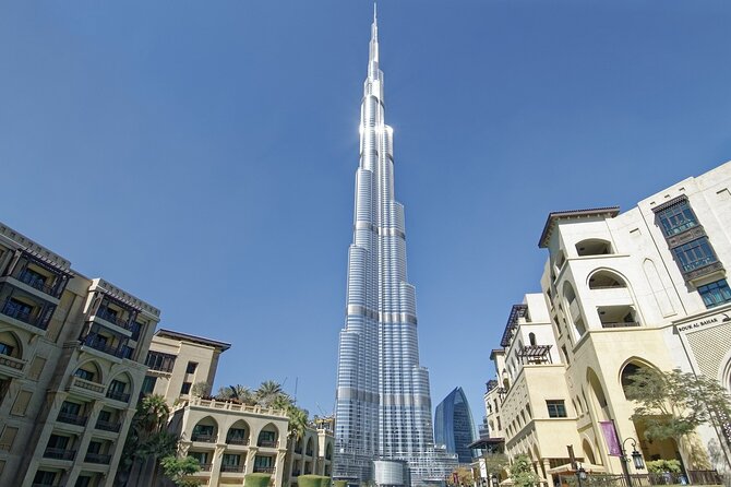 Burj Khalifa Tickets at the top (Level 124 and 125) - Getting oriented at Dubai Mall, and your ticket at the counter