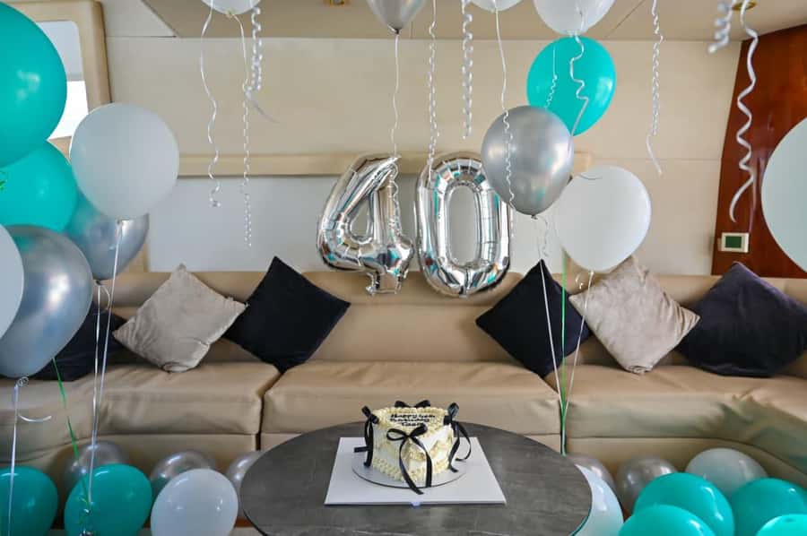 Celebrate Your Birthday in Style on luxury Yacht in Dubai - Food and drinks: what is included, what costs extra
