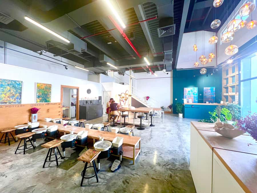 Ceramic Pottery Workshops & Fun Indoor Activities For Kids - Instructor and Communication: What You Should Expect