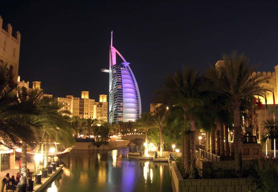 City of Lights: Dubai Night Experience - Dubai Night in One Easy 4-Hour Loop