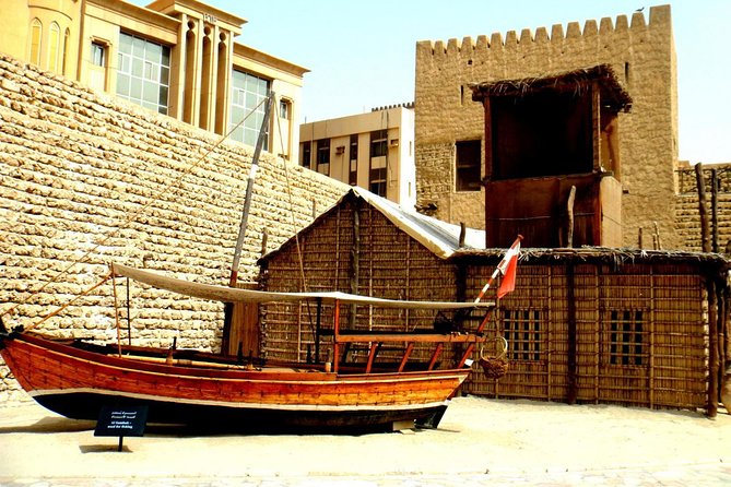 Combo Dubai City Tour and 4X4 Desert Safari with Dinner - BBQ dinner with unlimited soft drinks and live entertainment