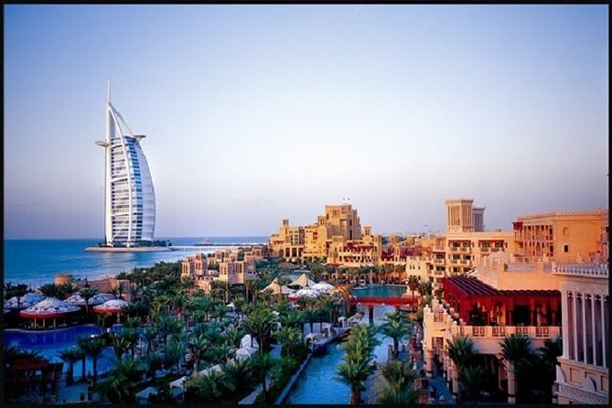 Combo Tours: Half-Day Dubai City Tour With Evening Red Dunes Desert Safari - Gold Souk Area: Easy to See, Hard to Shop Deep