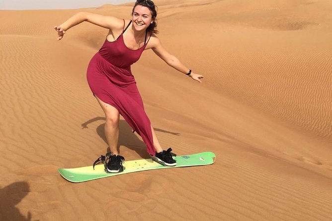 DEAL: Sheikh Zayed Grand Mosque and Dubai Red Dunes with BBQ Dinner - Transition to the Desert: Pickup Timing and Land Cruiser Comfort