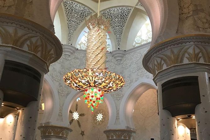DEAL: Sheikh Zayed Grand Mosque and Dubai Red Dunes with BBQ Dinner - Who This Tour Fits Best (and Who Might Want to Rethink It)