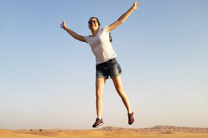 Desert Safari Dubai with Buffet Dinner & 3 live shows - The three live shows: belly dance, Tanura, and fire