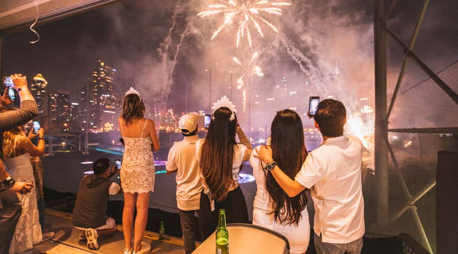 Dubai: 1hr Topgolf Game - Price and value: when $43 per group makes sense