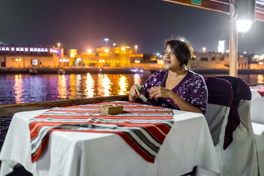 Dubai: 2-Hour Evening Dhow Cruise and Dinner - Entertainment and Music: Nice Background or Real Activity