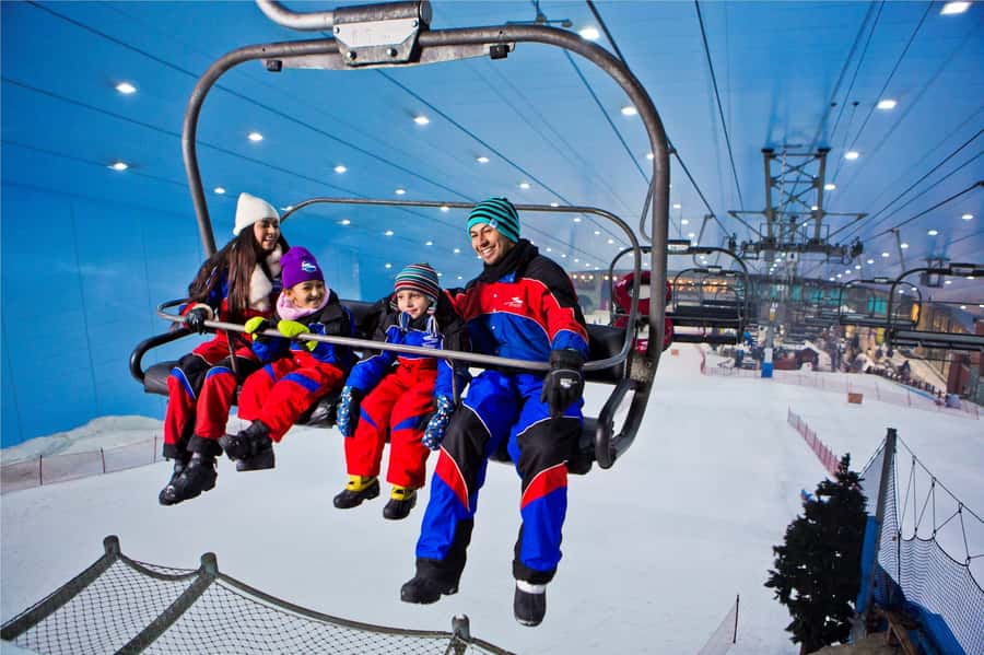 Dubai: 2-Hour or Full-Day Slope Session at Ski Dubai - Winter gear is included, but layering is the real skill