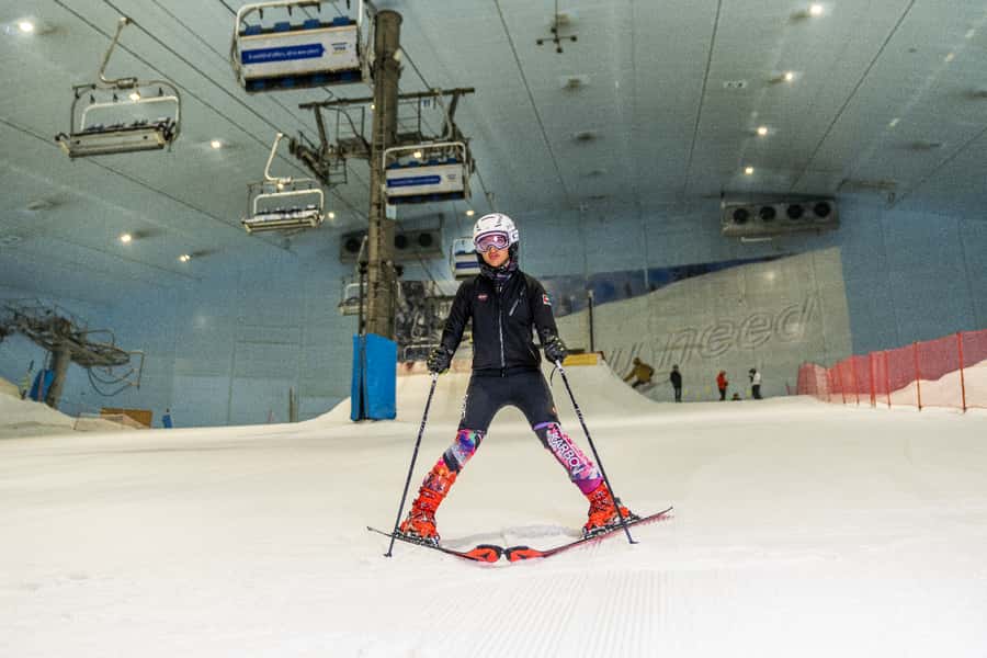 Dubai: 2-Hour or Full-Day Slope Session at Ski Dubai - Entering Ski Dubai at Mall of the Emirates: ID, timing, and rules