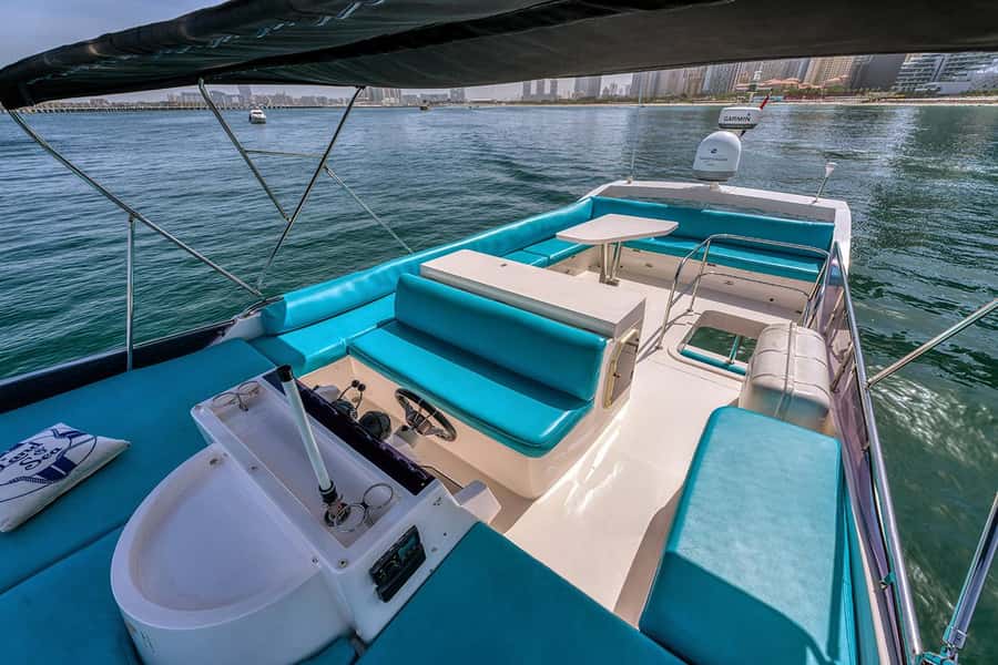 Dubai: 2-Hour Private Yacht Cruise around Burj Al-Arab - Getting to Dubai Marina Mall and Finding Pier 7