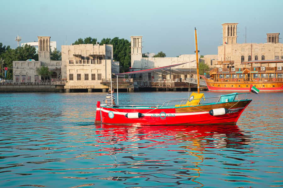 Dubai: 2hrs Historical Al Seef Creek Cruise - Onboard comfort, snacks, shisha, and coffee that keep it easy