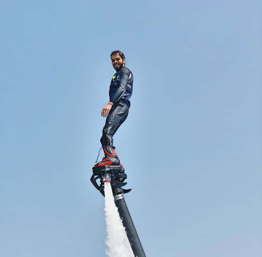 Dubai: 30–Minute Flyboard Experience - Gear, briefing, and safety rules you actually need