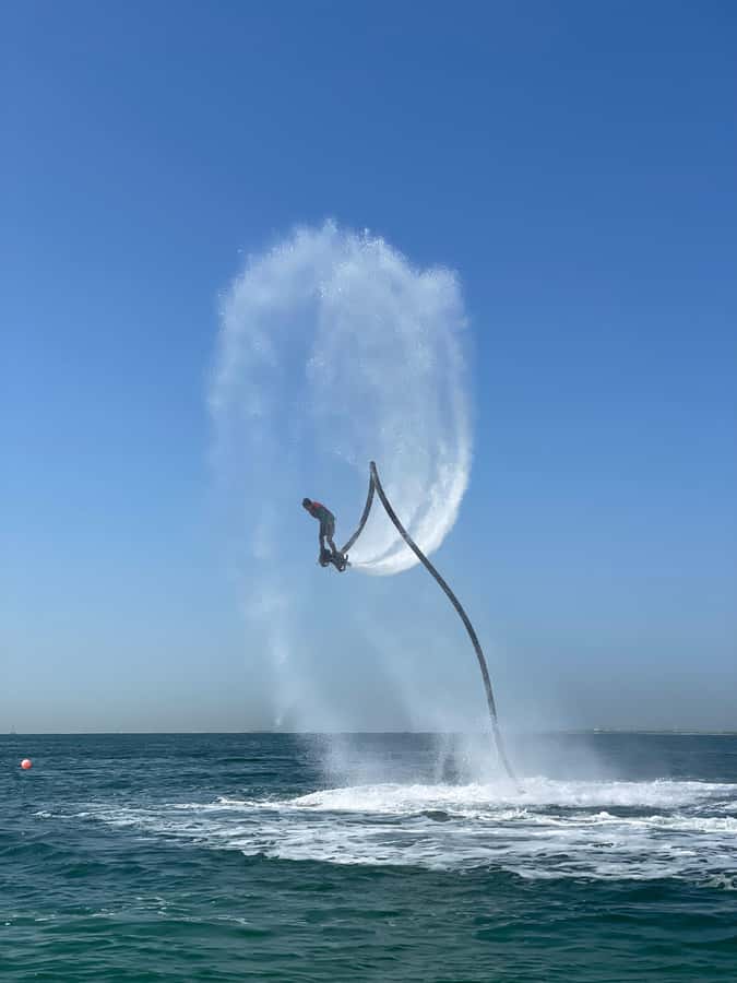 Dubai: 30-minute Flyboard with Instructor and Free Ice Cream - Key things you’ll notice right away