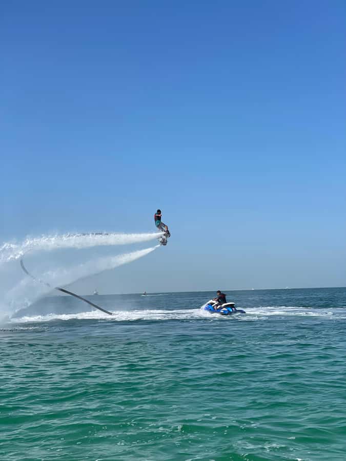 Dubai: 30-minute Flyboard with Instructor and Free Ice Cream - First-time Flyboard in Dubai, Up to 6 Meters Over the Water