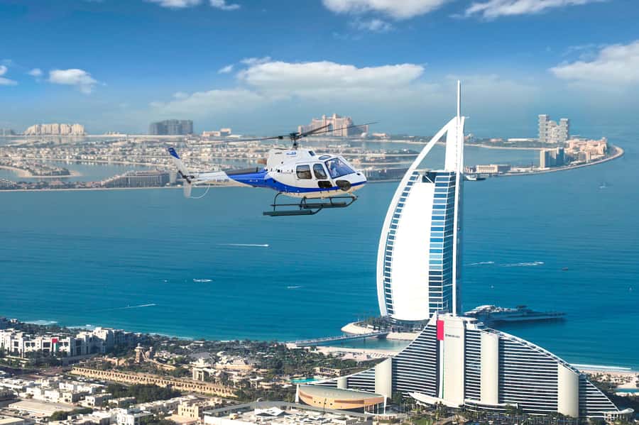 Dubai: 30-Minute Scenic Helicopter Tour - Best seats for photos and comfort inside the cabin