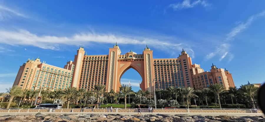 Dubai: 4-Hour Semi Private City Tour and Burj Khalifa Ticket - Burj Khalifa ticket, 124th and 125th floors, and fast elevator time